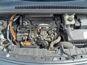 Peugeot 3008 2,0 HDI Hybrid - 8