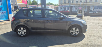 Kia Cee´d, 1.4 i NAVIGACE, DIG KLIMA - 8