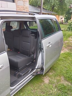 Mazda 5 2,0 benzín 7 mistné - 8