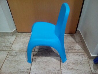 Plastová židle modrá - 8