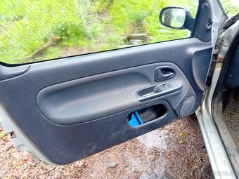 Renault Clio 1,2 l, 43 kW - 8