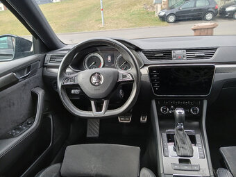 Škoda Superb, 2,0 DTI 4x4 Sportline - 8