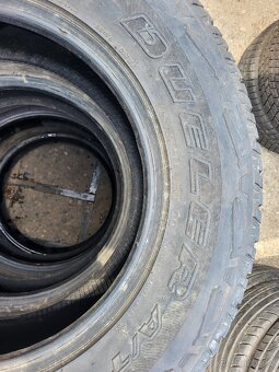 265 65 17" Bridgestone - 8