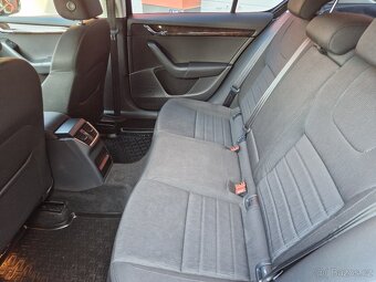 Škoda Octavia 2.0 TDI ELEGANCE 4x4 DSG CZ - 8