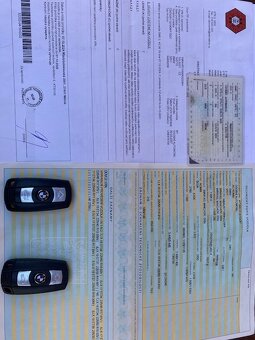 BMW 320 i kombi Panoramatická střecha - 8