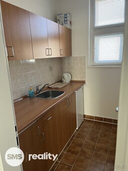 Pronájem kanceláře - 8