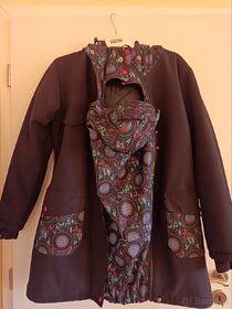 Zimní černý softshell kabát Shara L nosící - 8