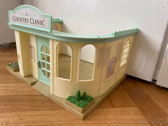 Sylvanian Families Venkovský doktor sety 5096 + 5094 - 8
