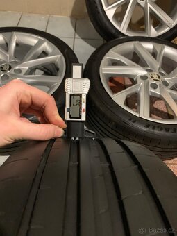 Alu kola Škoda SCALA R18 5X100 LETNÍ PNEU 205/45 R18 VEGA - 8