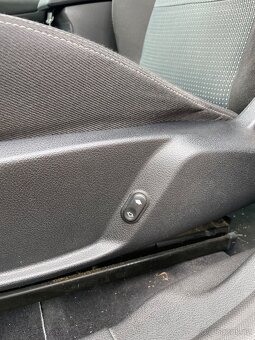 Ford Mondeo 1.8 TDCI kombi - 8