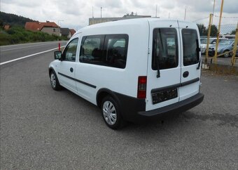 Opel Combo 1,4 66 kW Serviska benzín - 8