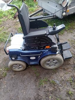 Prodám elektrický invalidní vozík funkční - 8