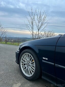 BMW E36 318is 103kW - 8