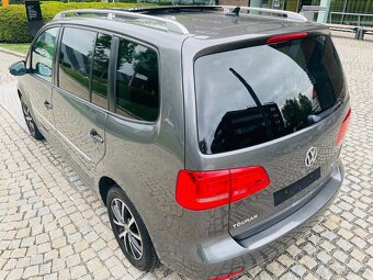 Volkswagen Touran 2.0TDI MANUÁL KAMERA VÝHŘEV TAŽNÉ HIGHLINE - 8