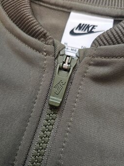 Nová dívčí sportovní souprava Nike Sportswear - 8