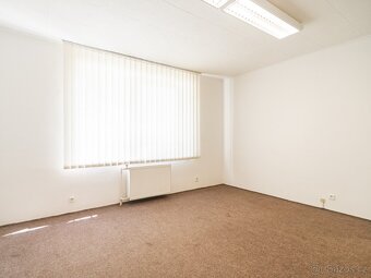 Prostorný byt 4+kk na prodej v centru Zlína - 8