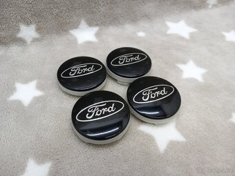 Středové krytky Ford, 54x52mm Černé - 8