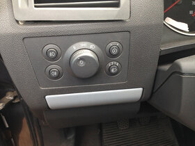 Opel Zafira 1,8 16V 2007 - pouze díly - 8