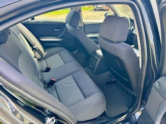 BMW Řada 3, e90 320i 110kW.Dig.klima - 8