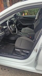 Škoda Octavia combi 2.0 TDI - 8
