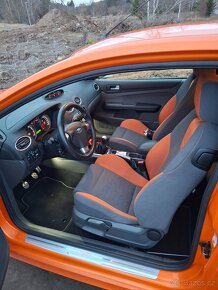 St225 focus - 8