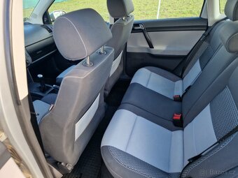 Volkswagen Polo Cross 1.6 benzin 77 kw - 8