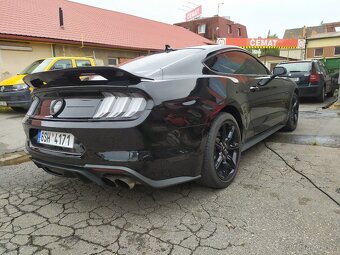 Ford Mustang GT 5.0L - 8