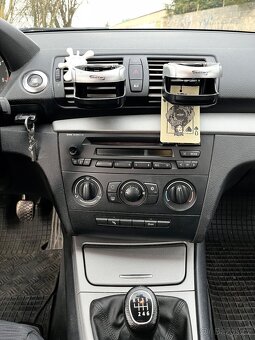 BMW 1 118d 2007 - 8