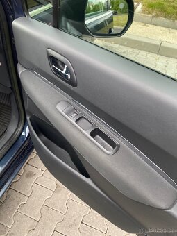 Peugeot 5008 - 8