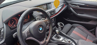 BMW X1 xDrive 18d Sport Line, automat, Top stav - 8
