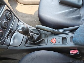 Renault Laguna II r.v. 2001, 1.9 dci, najeto 242 342km - 8