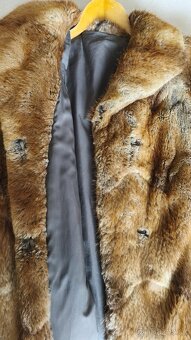 dámský krátký kožich rezavé barvy - 8