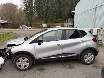 RENAULT CAPTUR TCe ENERGY LIMITED 1.2 87kw 2017 - 8