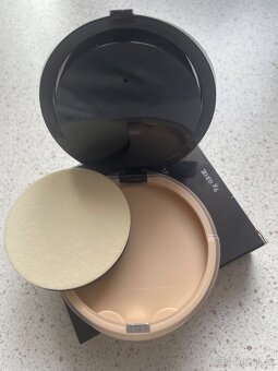 Pudr Giorgio Armani - 8
