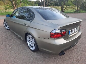 BMW 325i++E90++160KW++MANUÁL++ - 8