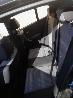 BMW 1 120D E87 - 8