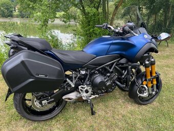 Yamaha Niken GT - 8