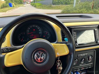 VW Beetle 1,6 TDi 77kw. R-Line Kola Top Stav, servisní kniha - 8