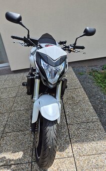 Honda Hornet CB600F - 8