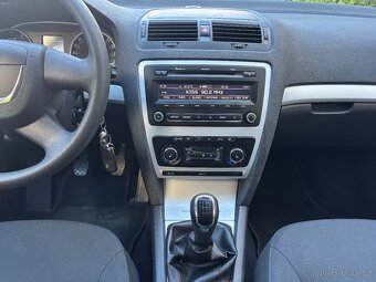 ŠKODA OCTAVIA 1.4TSI,90KW,FAMILY,DIGI KLIMA TAŽNÉ.Z,TEMPOMAT - 8