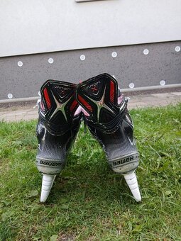 🧊 Hokejové brusle BAUER VAPOR X3.7 - 8