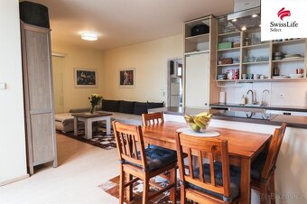 Prodej bytu 3+1 102 m2 Pod lipami, Praha - 8