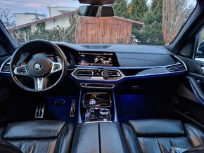 BMW X7 M, 294KW ČR 7 míst. - 8