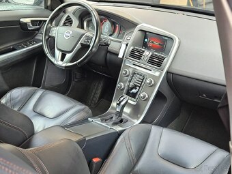 Volvo XC60 D5 158 kW AWD Summum XENON TAŽNÉ WEBASTO KEYLESS - 8