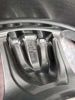 Zánovní alu Toyota Hilux 265/65R17 112S 99% VZORKU - 8