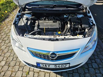 OPEL ASTRA J 2012 COMBI 1.6 + PLYN TAŽNÉ - 8