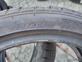 225/40/19 letni pneu GOODYEAR a CONTINENTAL 225/40 R19 - 8