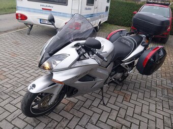 PRODÁM vfr 800 vitec - 8