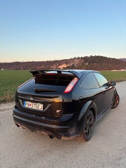 Ford Focus st225 - 8