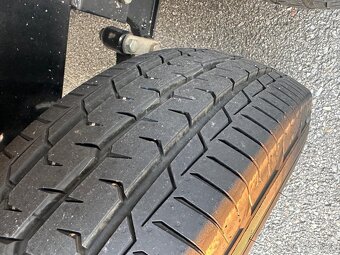 Kajutová loď CROWNLINE 250 CR - 8